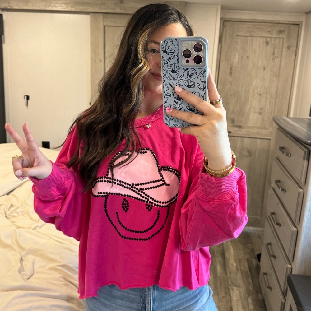Peach Love sweatshirt 🤠